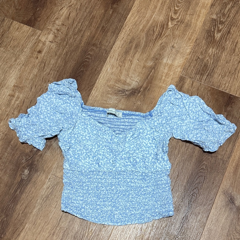 Abercrombie & Fitch Light Blue Floral Puff-Sleeve Crop Top